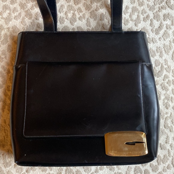 Gucci Rare Vintage Black Smooth Leather Shoulder Bag with Gold Logo - Picture 3 of 13